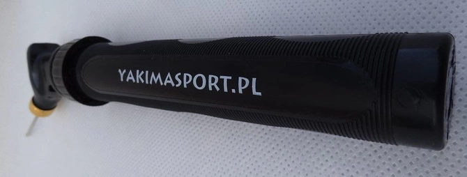 Pompka do piłki nożnej z igłą