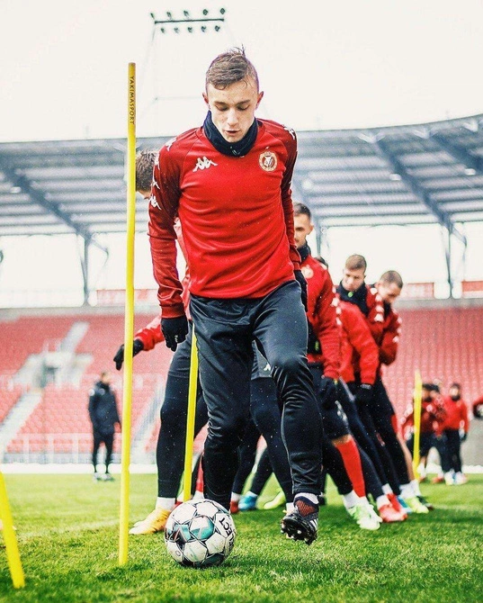 Tyczka treningowa i slalomowa 170 cm tyczki (100001)