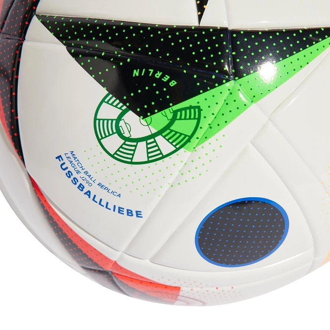 Piłka nożna adidas Euro24 Fussballliebe League r. 4 290g (IN9370)