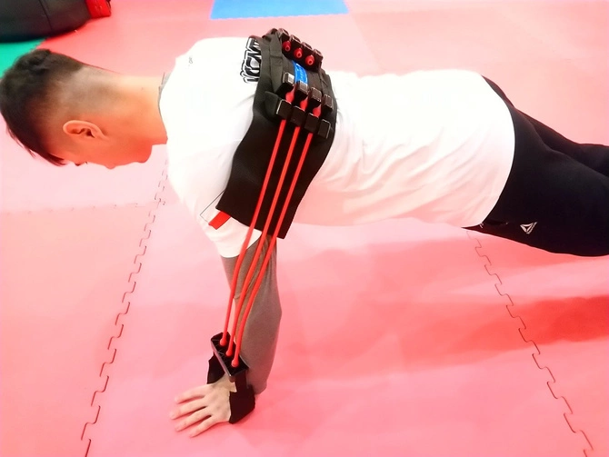 Guma do ćwiczeń klatki piersiowej, do pompek (100461)