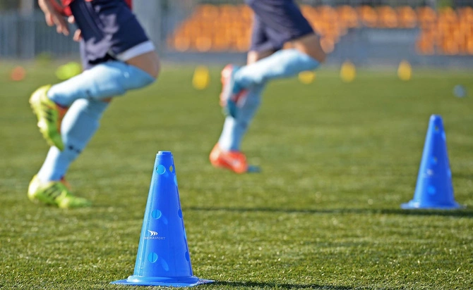 Pachołek wysoki z dziurami 38 cm Niebieski (100056)