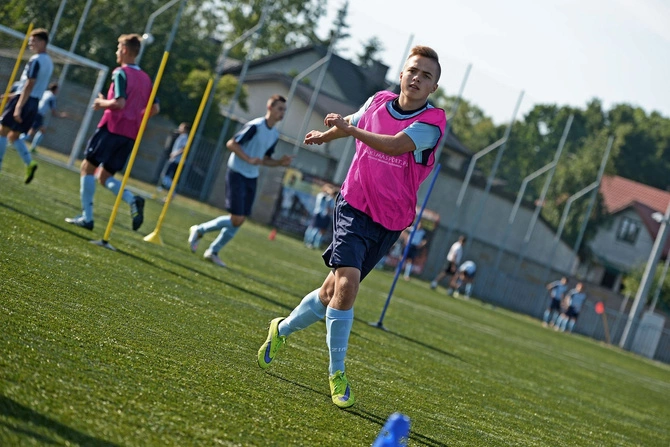 Znacznik piłkarski różowy, oznacznik Junior (100263)