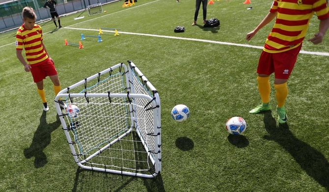 Rebounder potrójny, rama z siatką (100190)